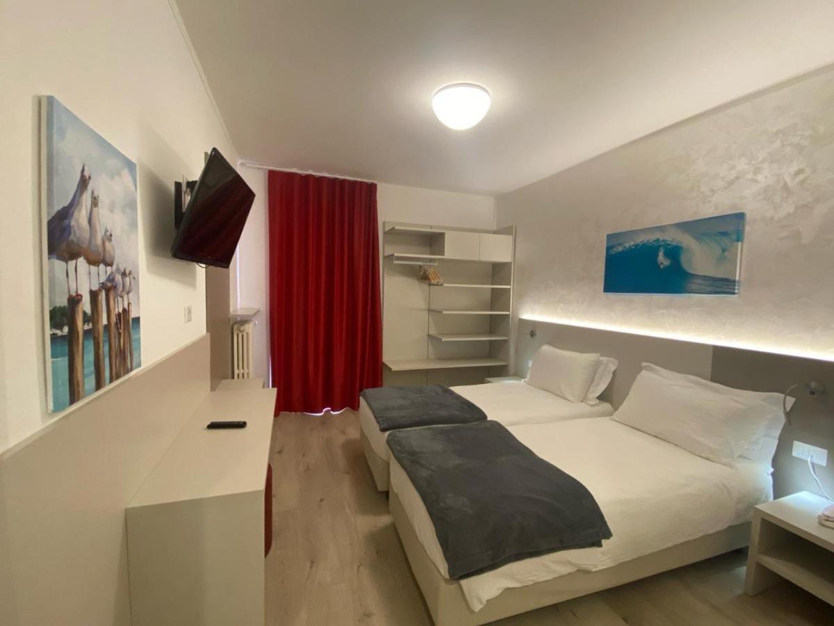 Hotel Angelini Torbole Sul Garda Luaran gambar