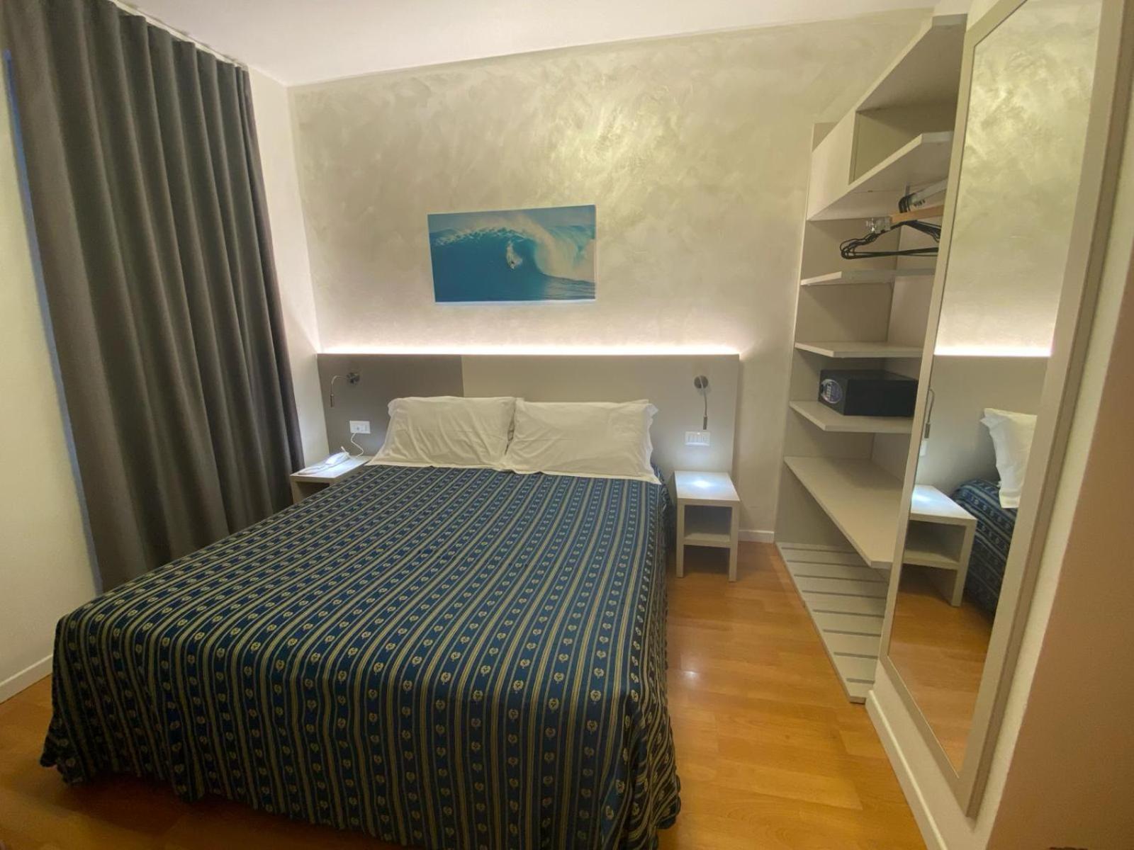 Hotel Angelini Torbole Sul Garda Luaran gambar