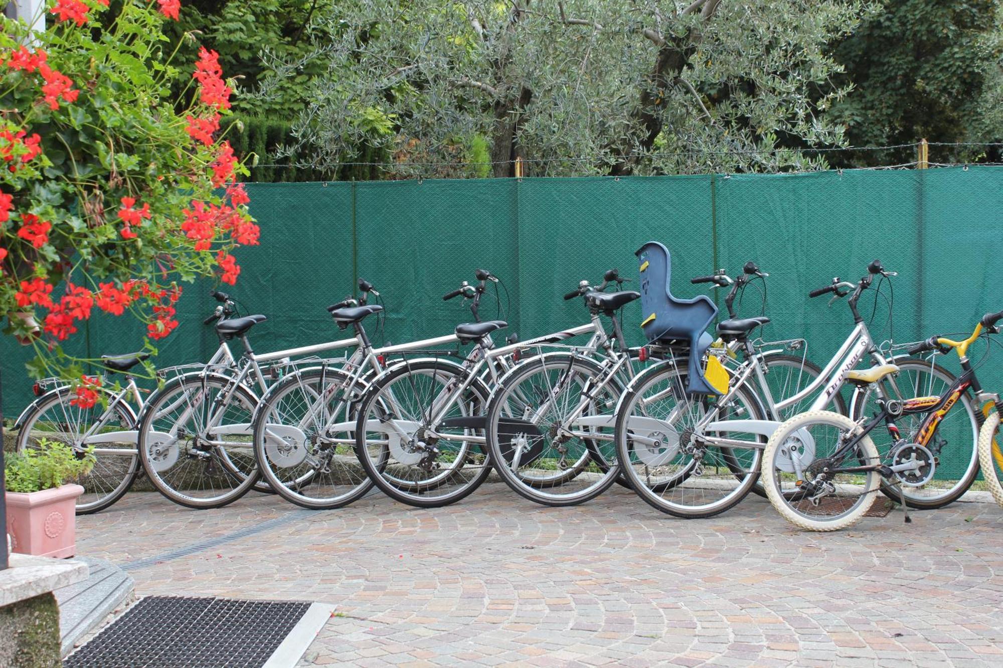 Hotel Angelini Torbole Sul Garda Luaran gambar