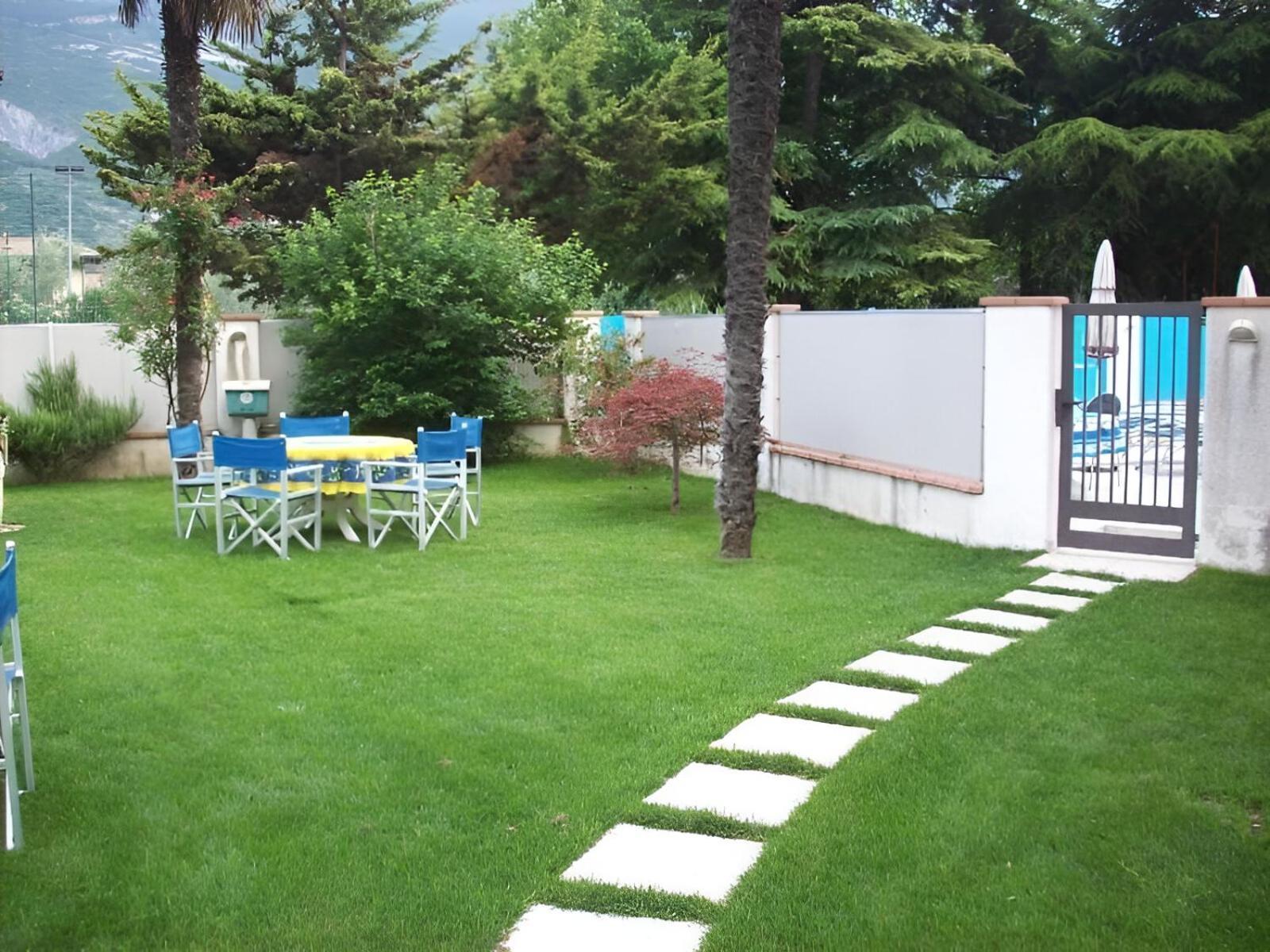 Hotel Angelini Torbole Sul Garda Luaran gambar