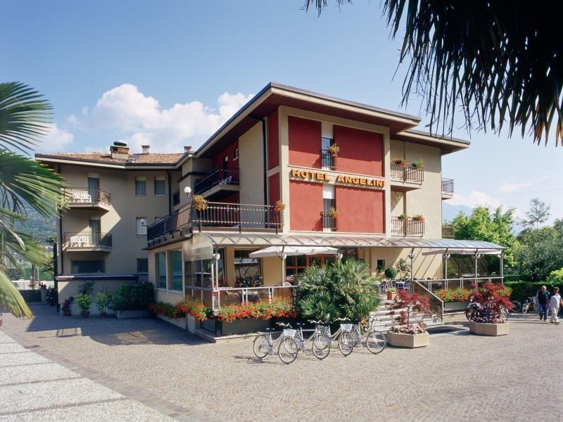 Hotel Angelini Torbole Sul Garda Luaran gambar