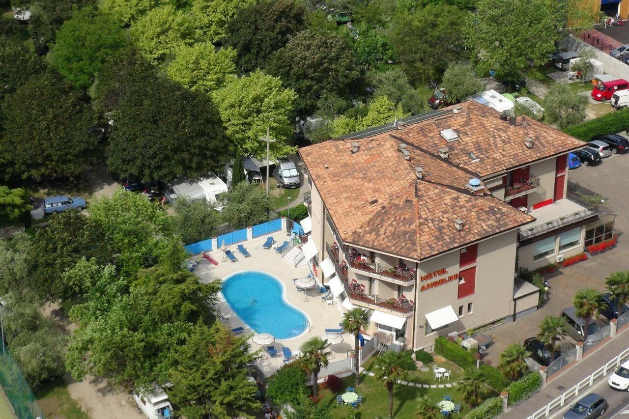 Hotel Angelini Torbole Sul Garda Luaran gambar